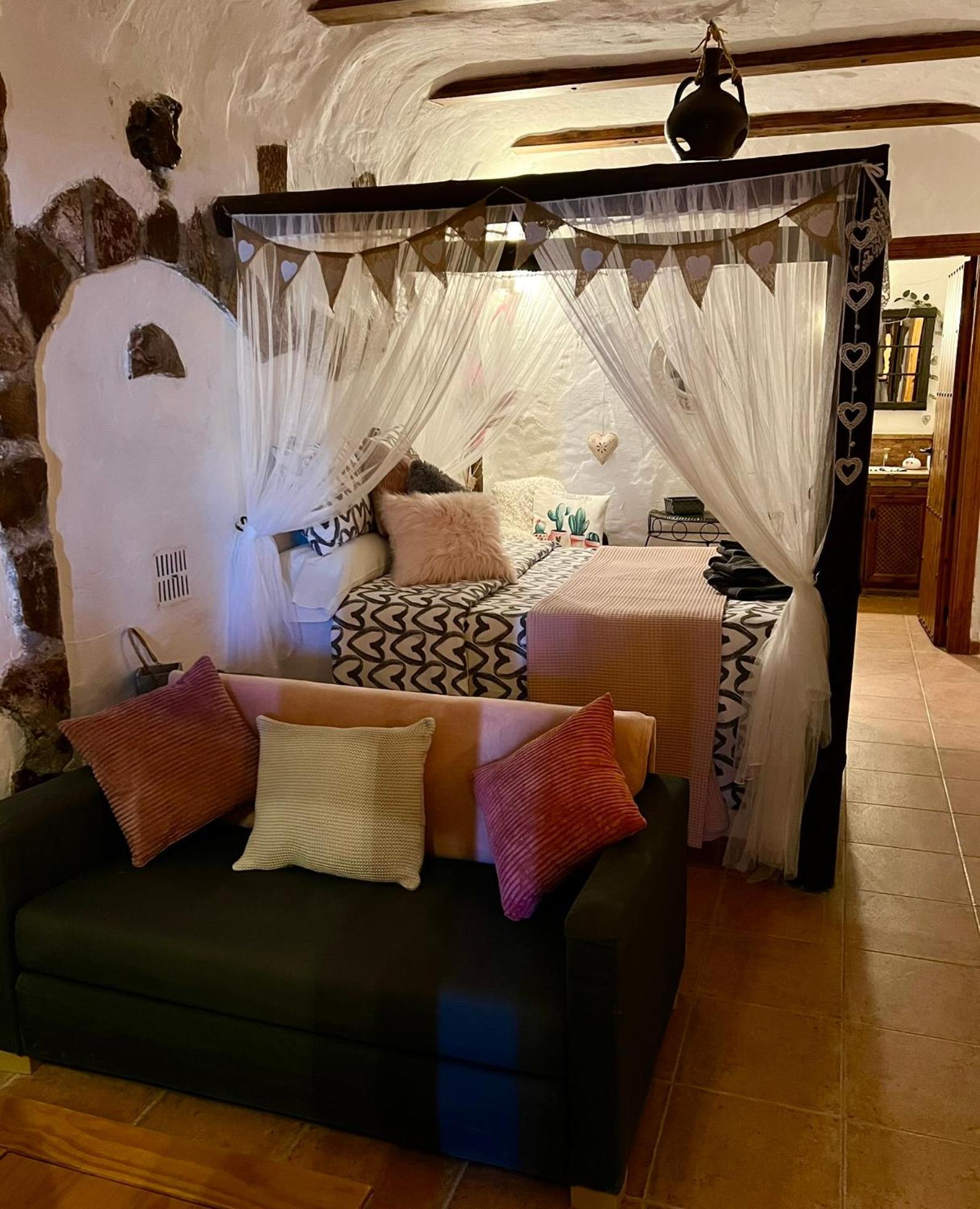 Cuevas De La Paz - Cave House Holidays Los Carriones Exterior foto